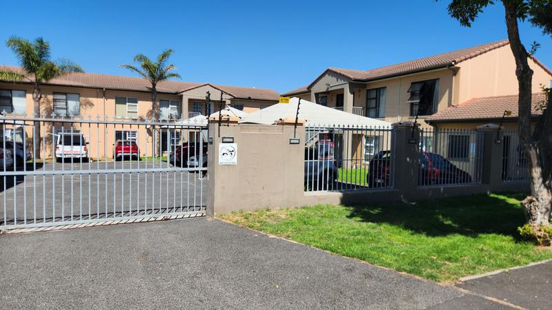 2 Bedroom Property for Sale in De La Haye Western Cape
